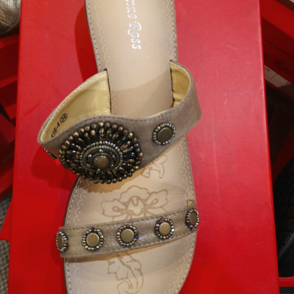 Brand new Anna ross slippers sandals